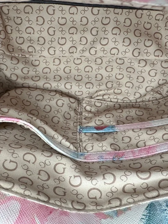 GUESS Pastel Floral Print Bag - Picture 7 of 10